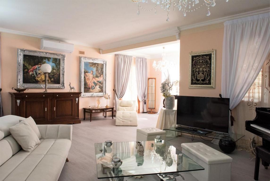 Villa Aversa カステッランマーレ・デル・ゴルフォ エクステリア 写真