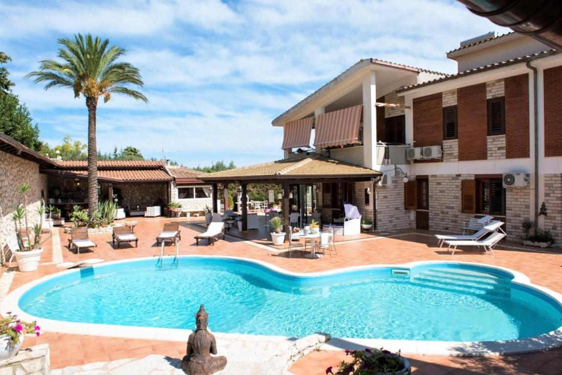 Villa Aversa カステッランマーレ・デル・ゴルフォ エクステリア 写真