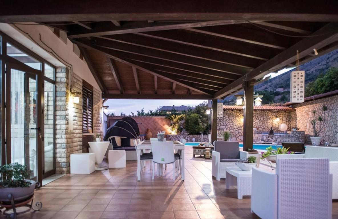 Villa Aversa カステッランマーレ・デル・ゴルフォ エクステリア 写真