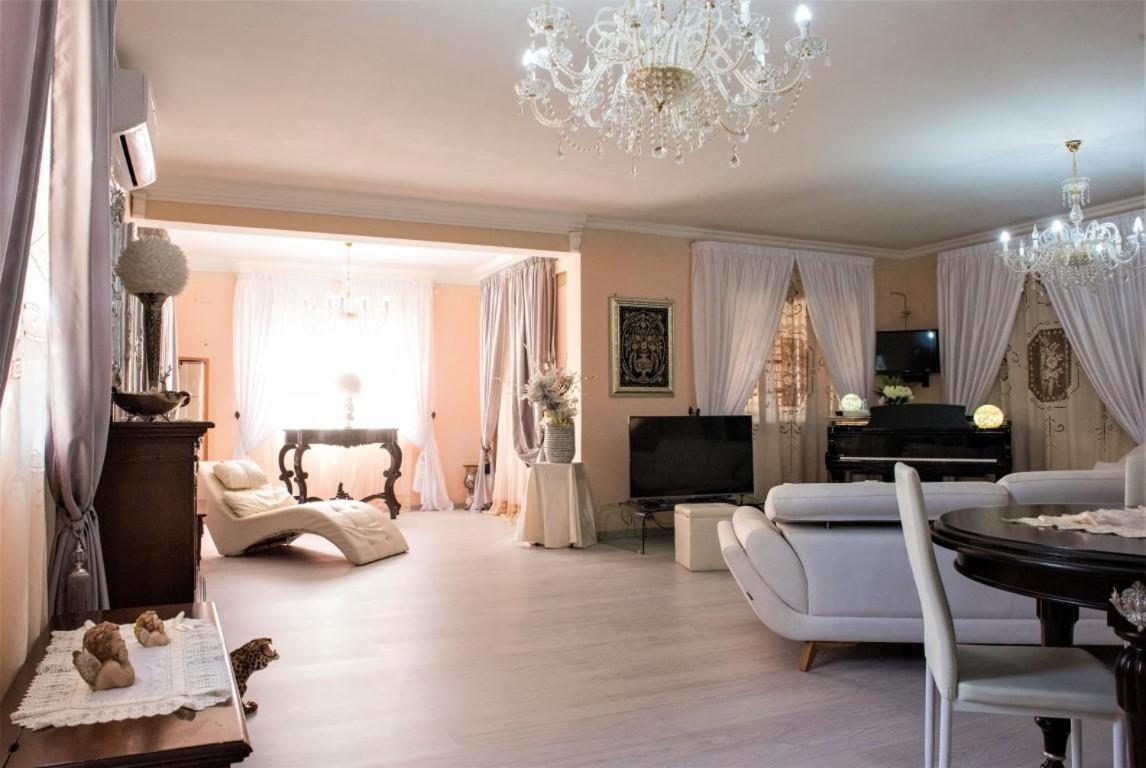 Villa Aversa カステッランマーレ・デル・ゴルフォ エクステリア 写真